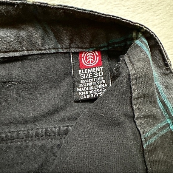 Element Checkered Print Shorts Size 30 - Picture 5 of 5